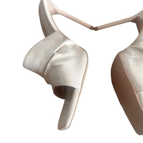 Fashion Nova Amala Patent Cinched Toe Slip On Heels Size 8.5 - Picture 10 of 16